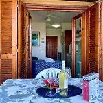 Punta Est Monolocale Vista Mare Apartman *