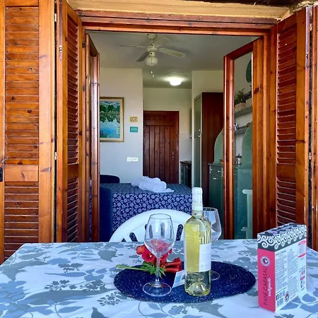 Punta Est Monolocale Vista Mare Lägenhet *